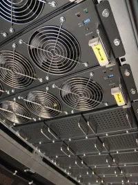 Источник бесперебойного питания Vertiv Liebert APM 30-150kVA, фото 2